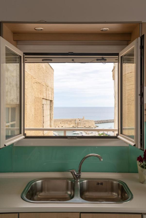 Penthouse Apartment In Downtown With Seaview Heraklion  Bagian luar foto